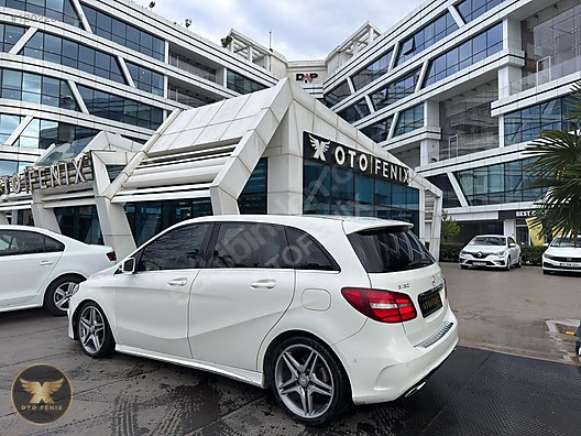 OTOFENİX 2015 MERCEDES B180 CDI AMG CAM TAVANLI 100.970 KM