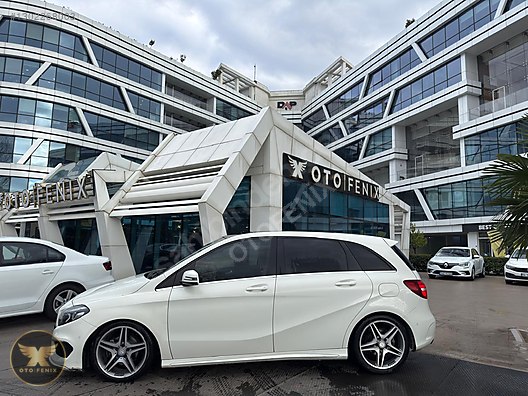 OTOFENİX 2015 MERCEDES B180 CDI AMG CAM TAVANLI 100.970 KM