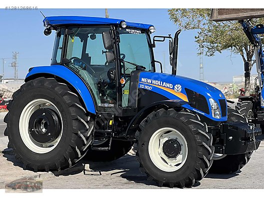 Machinery / Agricultural Machines / Tractors / New Holland / TD110D