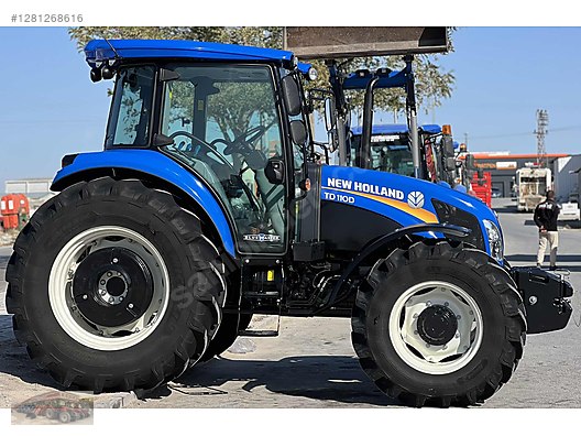 Machinery / Agricultural Machines / Tractors / New Holland / TD110D