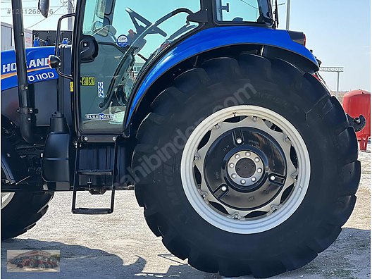 Machinery / Agricultural Machines / Tractors / New Holland / TD110D