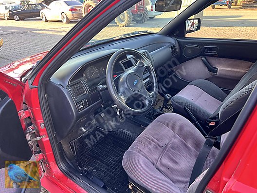 Vasıta / Otomobil / Ford / Escort / 1.6 / CLX