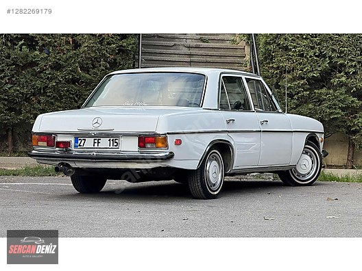 Beyaz Mercedes-Benz 230