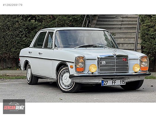 Beyaz Mercedes-Benz 230