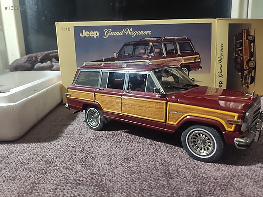 【絶版希少】AUTOart製Jeep Grand Wagoneer 1:18 Autoart Diecast Model 1:18 Jeep Araba - 1302269483