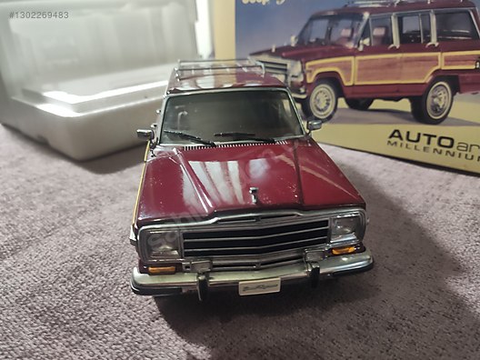 Autoart Diecast Model 1:18 Jeep Araba - 1302269483