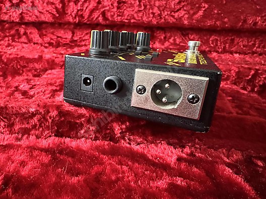 Tech 21 SansAmp Bass Driver DI V1 Klasik Model - Efekt Pedalı ve