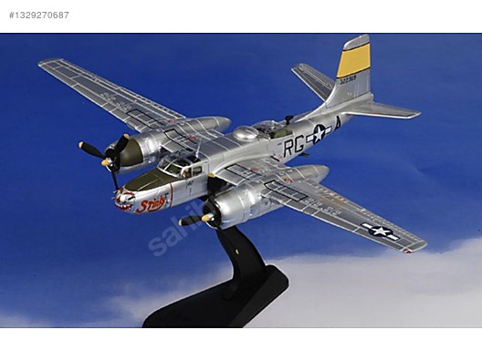 Hobby Master 1:72 Air Power Series HA3201 Douglas A-26B Invader on