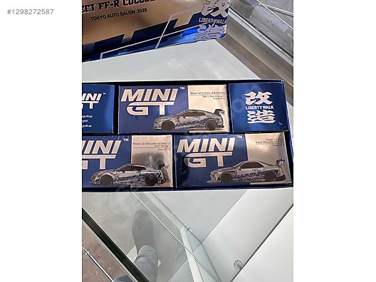 Mini GT Diecast Model 1:64 Nissan Araba - 1298272587