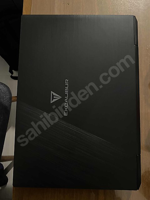 Casper Excalibur Dizüstü Oyuncu Bilgisayarı