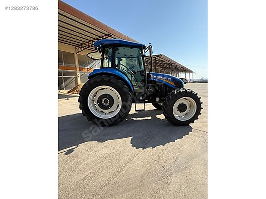 Machinery / Agricultural Machines / Tractors / New Holland / TD110D