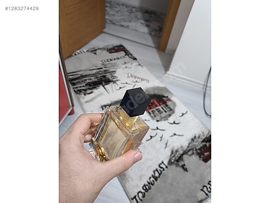 Used & Brand New Items / Beauty & Healthcare / Perfumes & Fragrances / Women