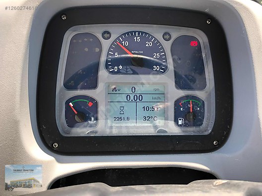 Machinery / Agricultural Machines / Tractors / New Holland / T4.70S