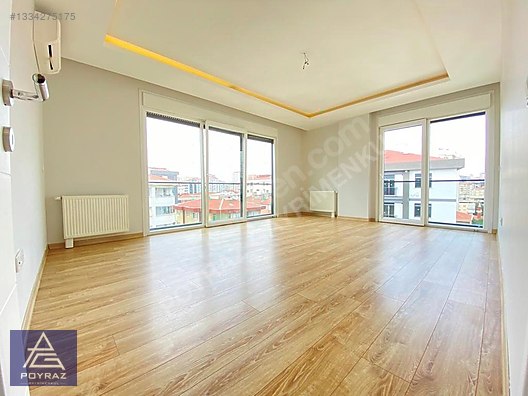 3+1 Apartment with Balcony Near Bağdat Avenue in Suadiye