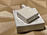 Apple USB-C MacBook Orjinal Adaptör A1718