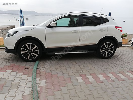 Nissan Qashqai 1 6 Tekna Temiz Bakimli Nissan Qashqai 1 6 Tekna Navigasyon At Sahibinden Com 873624405