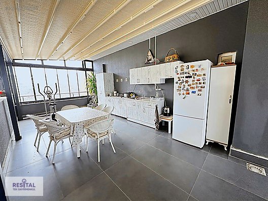 BURSA MUDANYA HAVUZLU DENİZ MANZARALI LÜKS SATILIK5+1DAİRE