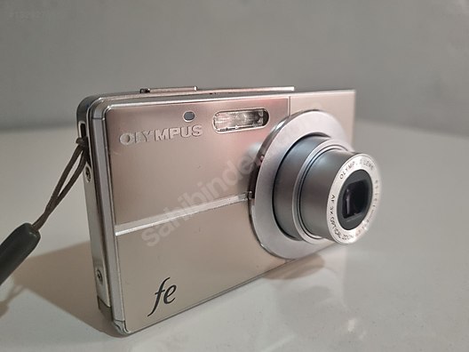 オリンパス OLYMPUS デジタルカメラ FE-3000 動作未確認【管4519R