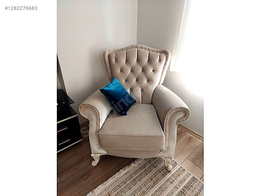 Used & Brand New Items / Home Decor / Furniture / Den & Living Room / Living Room Furniture