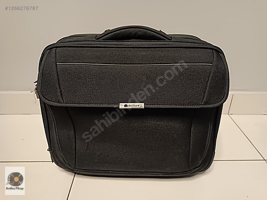 Used & Brand New Items / Clothing & Accessories / Suitcases & Luggage / Single