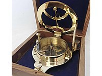 Antika prinç kaideli gemici pusulası kutusunda