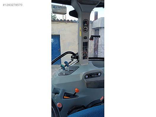 Machinery / Agricultural Machines / Tractors / New Holland / TD65D