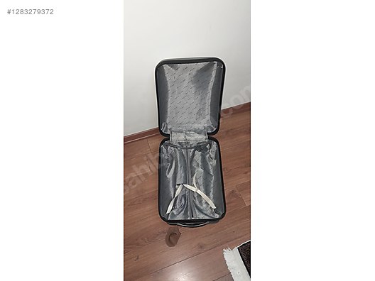 Used & Brand New Items / Clothing & Accessories / Suitcases & Luggage / Single
