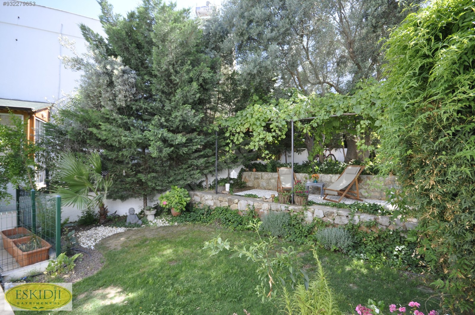 Torba�da Müstakil Bahçeli, Havuzlu Sitede, 5+1 Satılık Villa Satılık