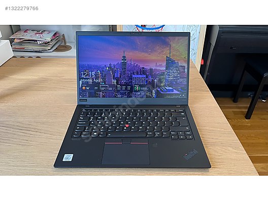 Lenovo / Lenovo ThinkPad X1 Carbon Gen8 / i7-10510 / 16GB RAM