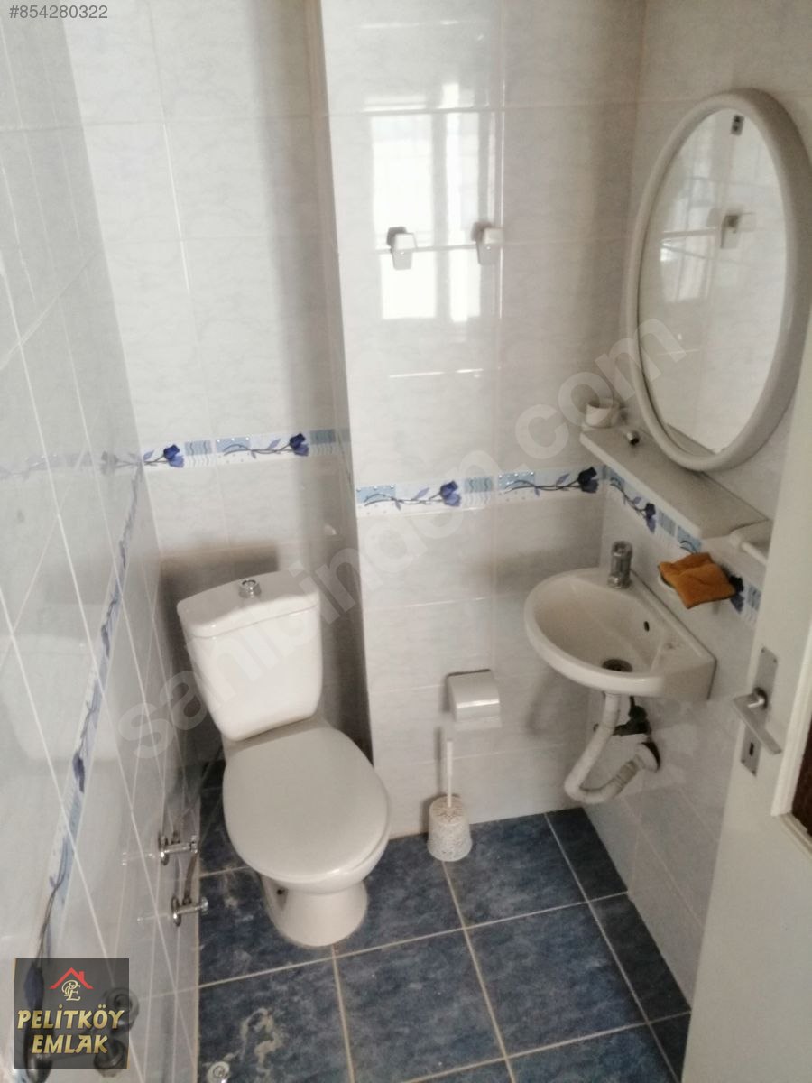 Emlak Ofisinden 1+1, 95 m² Kiralık Daire 1.000 TL�ye