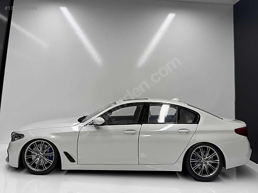 1:18 Kyosho BMW 5 Series G30 Sedef beyaz - Emsalsiz on sahibinden