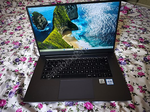 Huawei / HUAWEI MateBook D15 | i3 10.Nesil | 8 GB RAM | 256 GB SSD