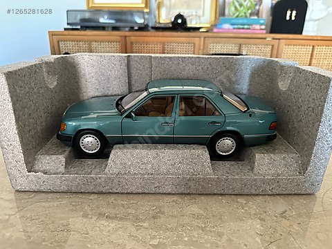 Norev Diecast Model 1:18 Mercedes Benz Araba - 1265281628