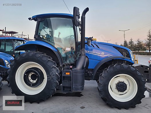 Machinery / Agricultural Machines / Tractors / New Holland / TR6.135S
