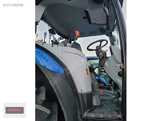 Machinery / Agricultural Machines / Tractors / New Holland / TR6.135S