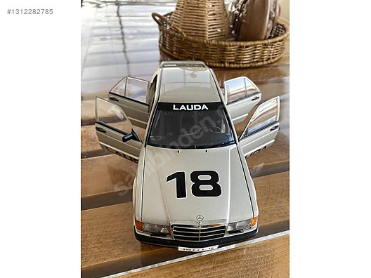 ミニカー AUTOart 1/18 Mercedes E-Klasse 1995 1:18 Amazon | 1/18