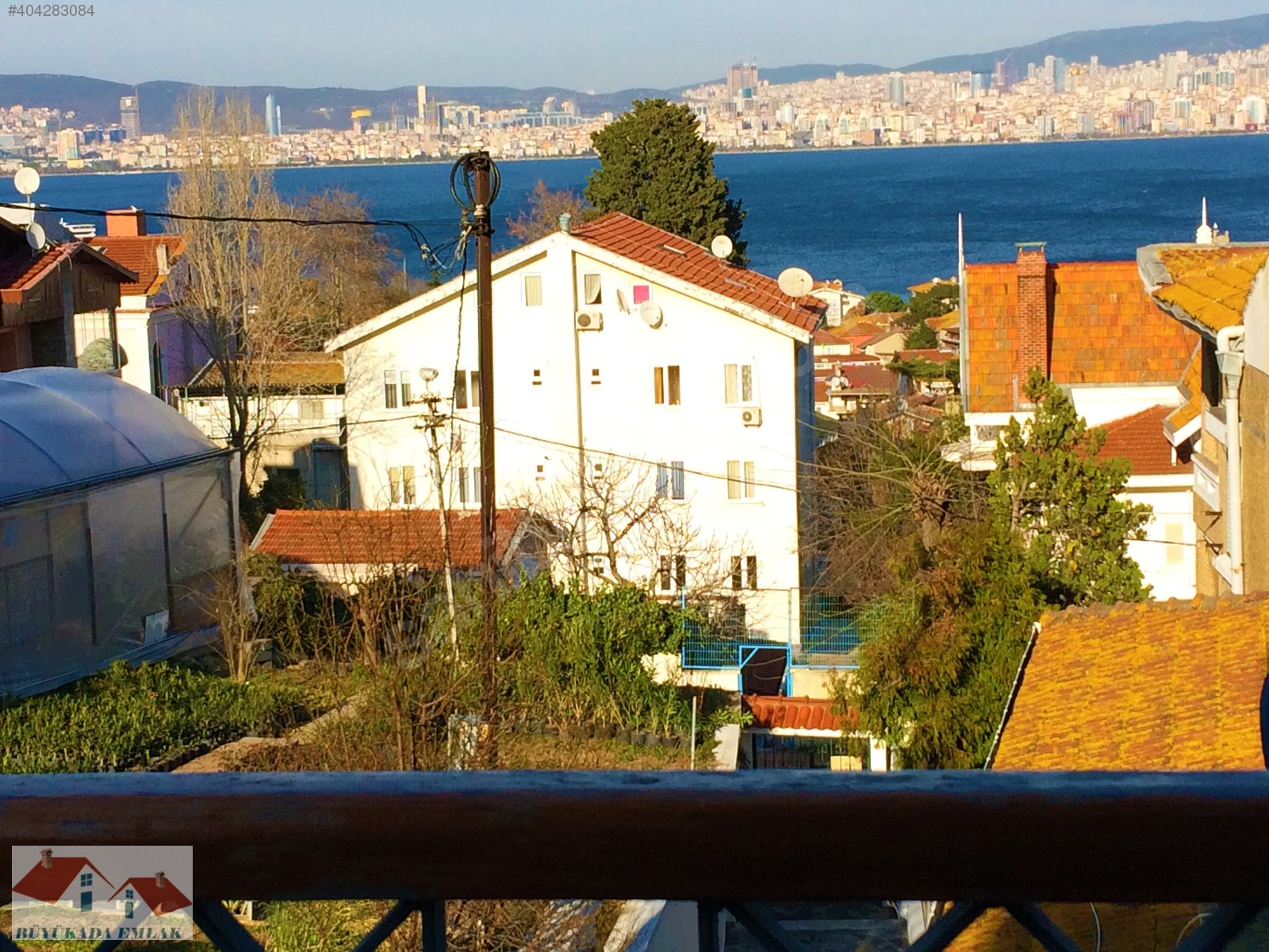BÜYÜKADA EMLAK�TAN DENİZ DOĞA VE HAVUZ MANZARALI 3+1 DAİRE Satılık