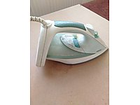 3 adet ütü tefal ve Philips marka