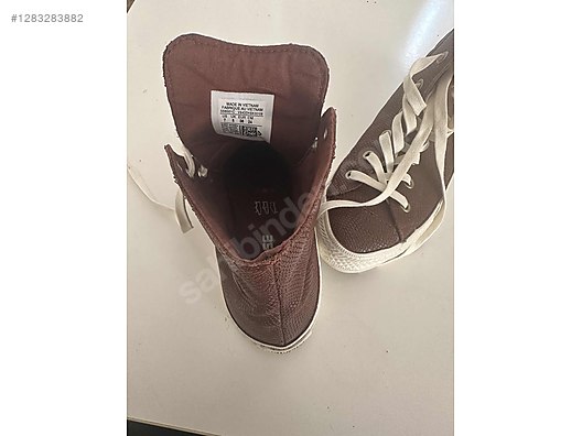 Used & Brand New Items / Clothing & Accessories / Women / Shoes / Sneakers