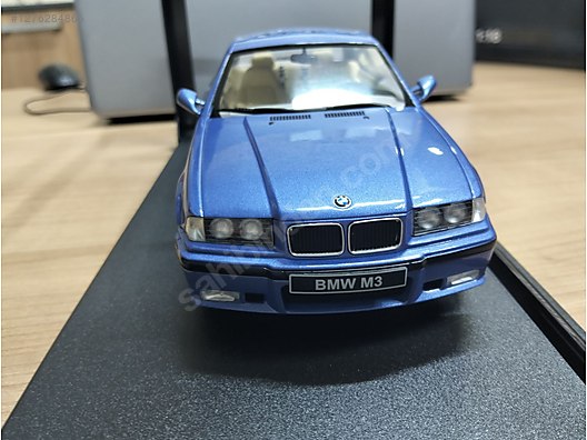 Solido Diecast Model 1:18 BMW Araba