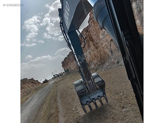 Kiralık ekskavatör