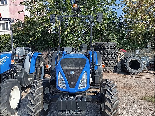 Machinery / Agricultural Machines / Tractors / New Holland / T3.70B