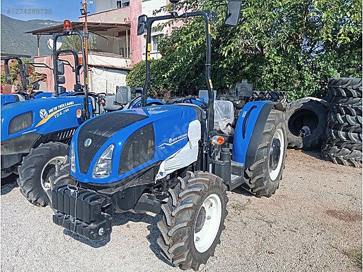 Machinery / Agricultural Machines / Tractors / New Holland / T3.70B