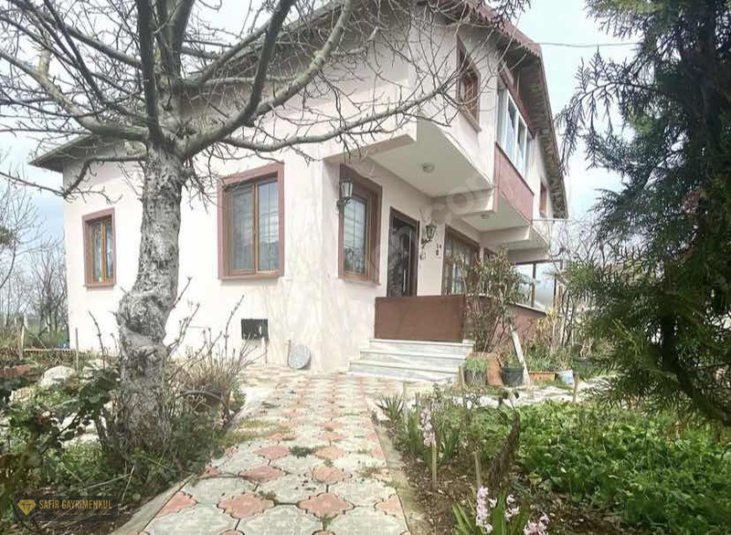 LÜLEBURGAZ EMİRALİ KÖYÜNDE SATILIK MÜSTAKİL EV Satılık Müstakil Ev