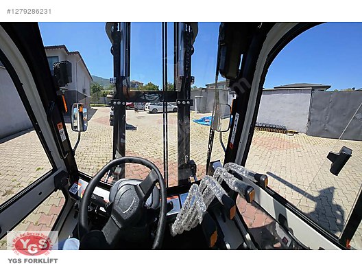 Machinery / Industrial / Carrying & Stacking Equipment / Forklifts / For Sale / YGS