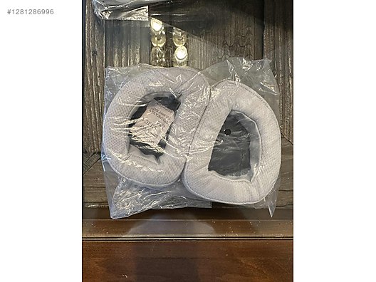 Used & Brand New Items / Computers / Peripherals / Headphones & Microphones