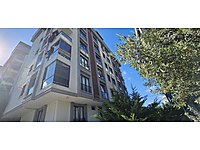 site içerisinde geniş 2 + 1 daire