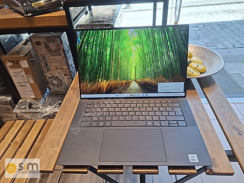 Dell / Dell Precision 5550 i7-10850H 16GB RAM 1TB SSD QUADRO T2000