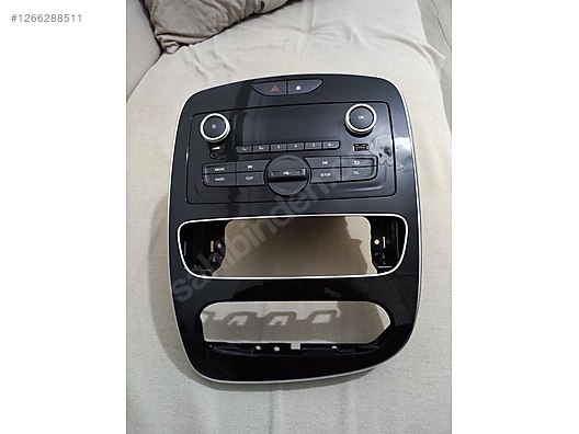 Vehicle Parts / Automotive Equipment / Audio & Video Systems / Car Multimedia Player