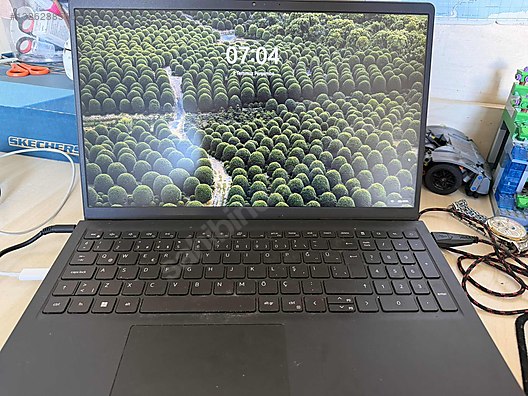 Dell / DELL İNSPİRON 25-3525 AMD Ryzen 5-5625u 516GB SSD 16GB RAM